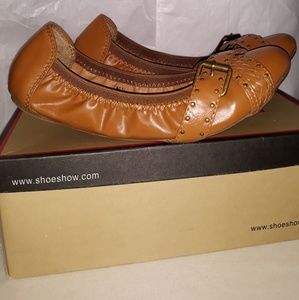 No Call Tango Tan Scrunched Ballet Flats size 6.5M